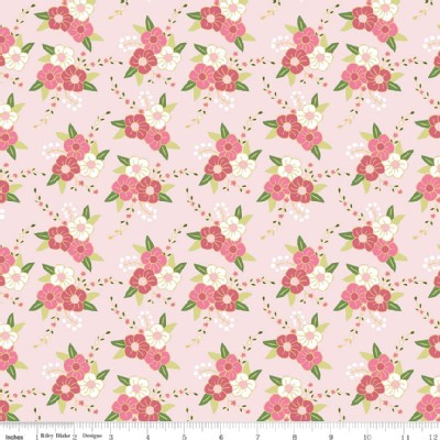 Riley Blake Designs - Wonderland - Floral in Pink